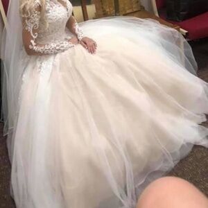 Essence of Australia Wedding Dress